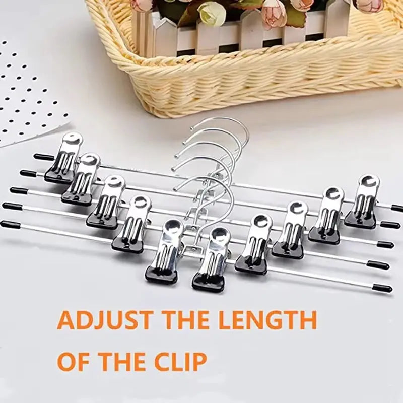 Simples Market metal wardrobe clip hangers set, adjustable length, anti-slip chrome with black tips