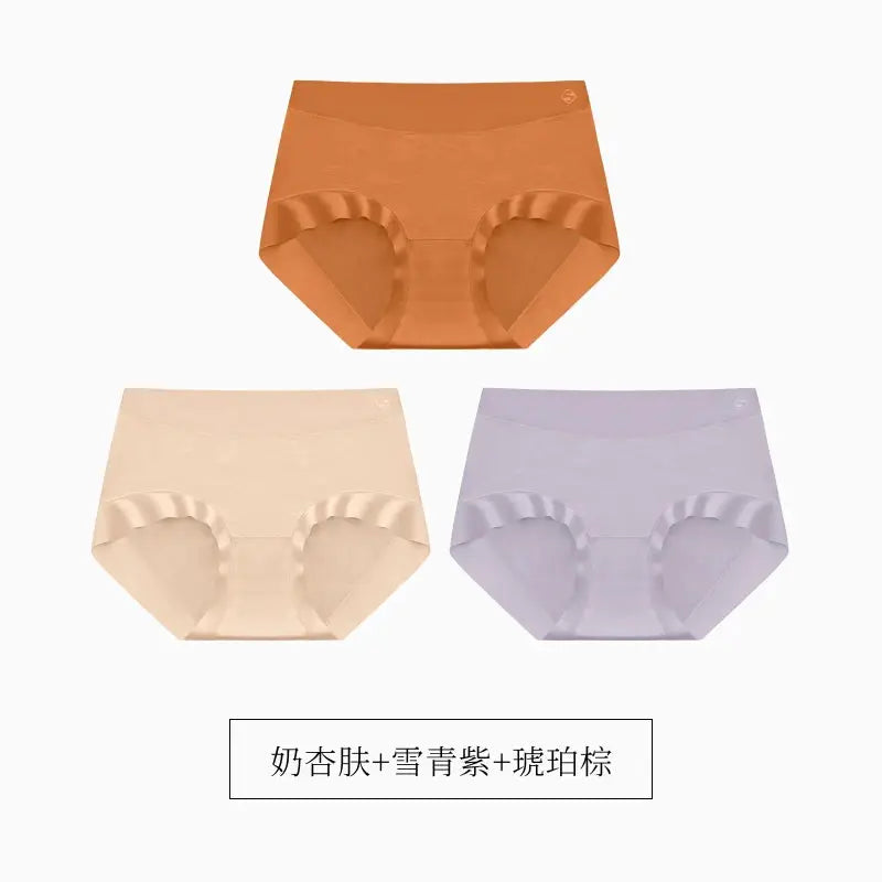 Simples Market SUJIIN 3Pcs seamless no-show panties set in amber brown, nude, and lavender.