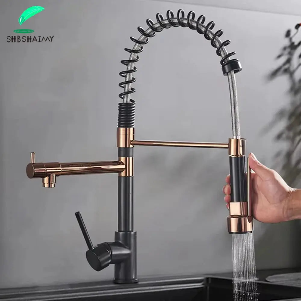 Simples Market kitchen faucet with pull-down spray, copper–black finish, dual swivel spout, deck-mounted.