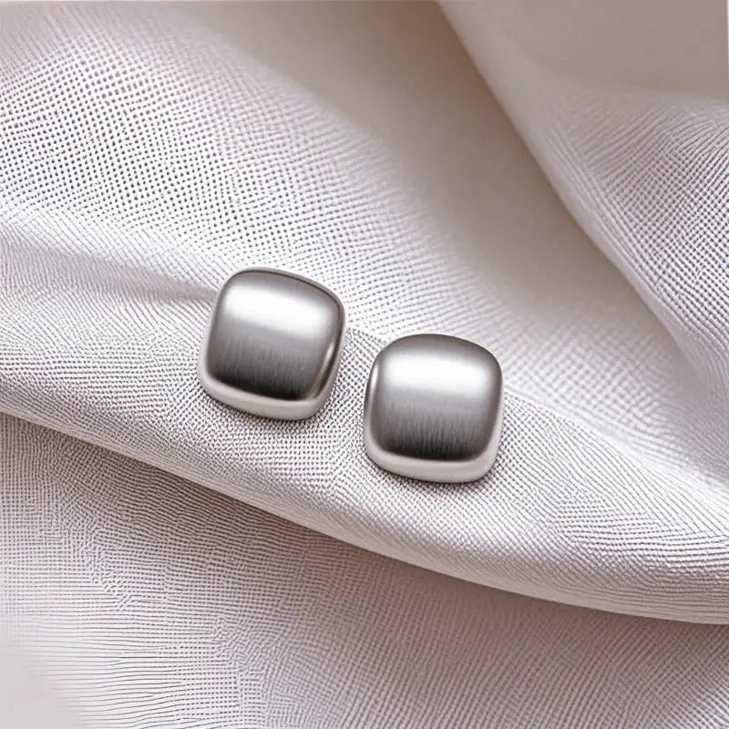 Trending Minimalist Circular Metal Stud Earrings For Women Simple Fashion Jewelry Party Wear Gift