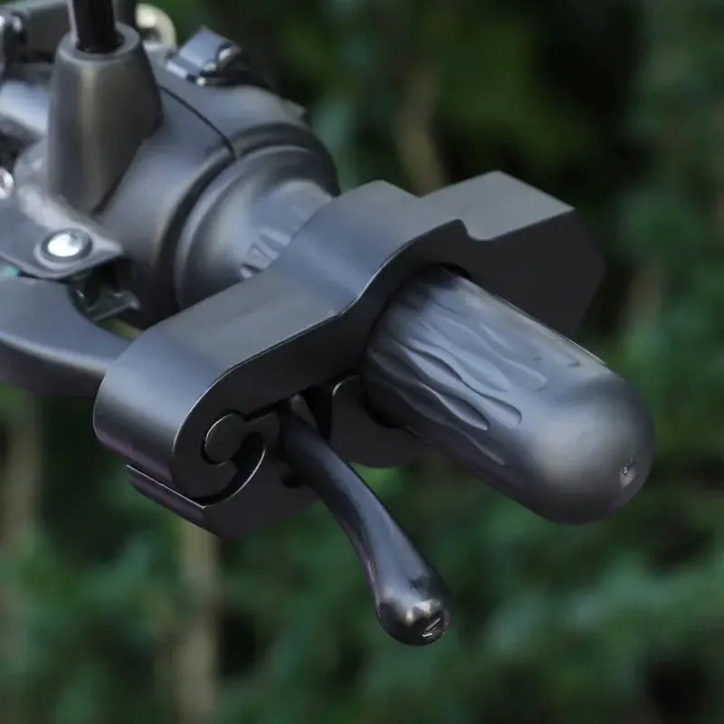 Simples Market motorcycle handlebar lock on a black throttle grip and brake lever, anti-theft device.