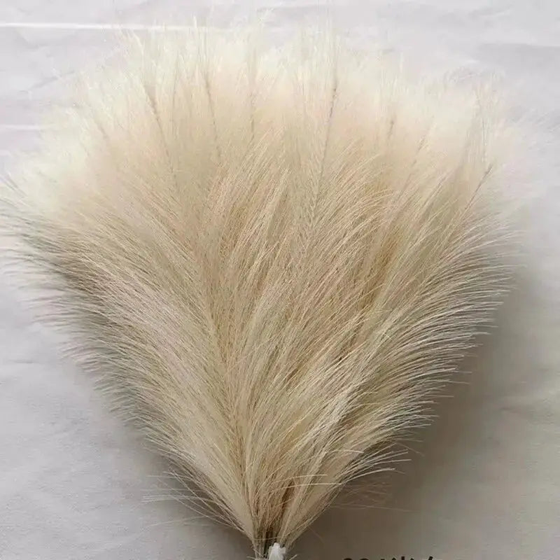 Five Pieces 42cm Artificial Pampas Grass Plumes For Wedding Props And Boho Home Decoration