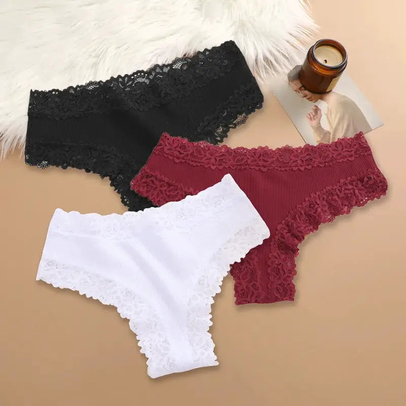3-pack women's cotton lace briefs in black, burgundy, and white by Simples Market