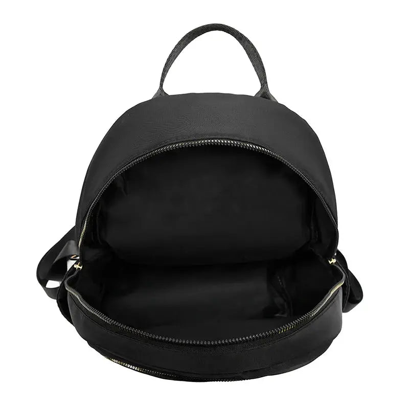 Simples Market travel backpack in black, large-capacity multi-purpose bag with spacious main compartment