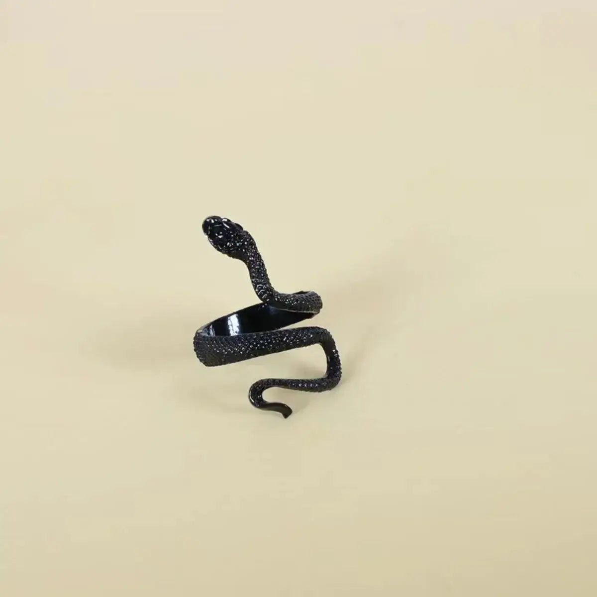 Unisex Punk Goth Snake Ring Black Plated Adjustable Fashion Jewelry For Men And Women Party Gift