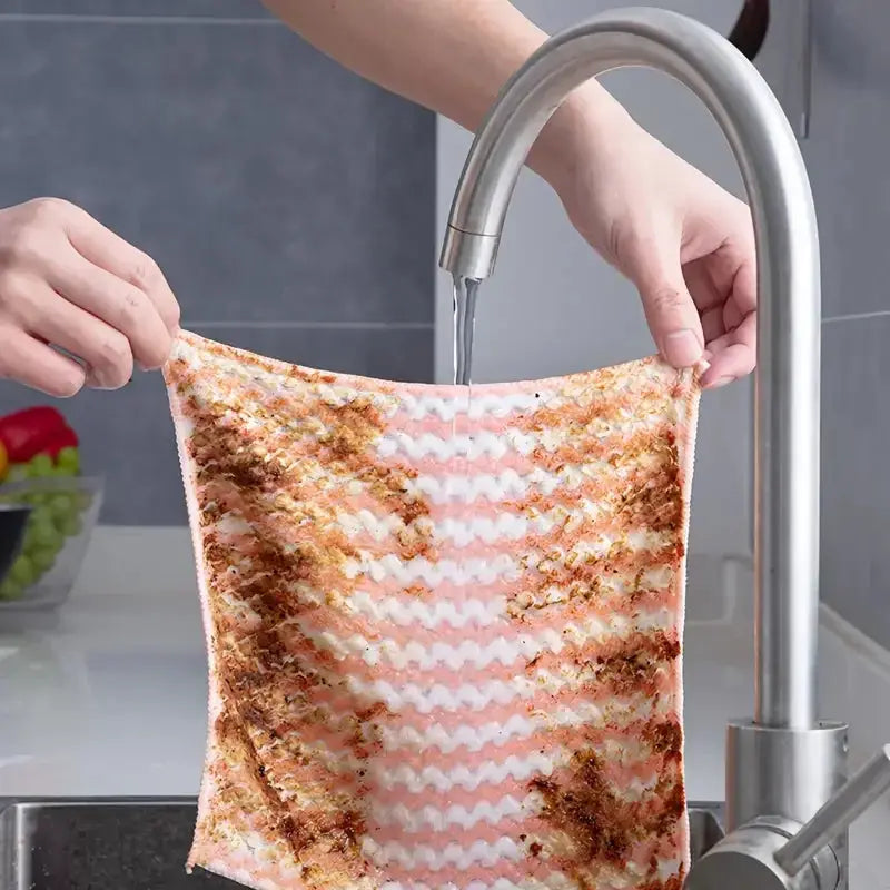 Dishcloths from Simples Market, coral fleece, pink zigzag pattern, thickened absorbent kitchen cleaning towels