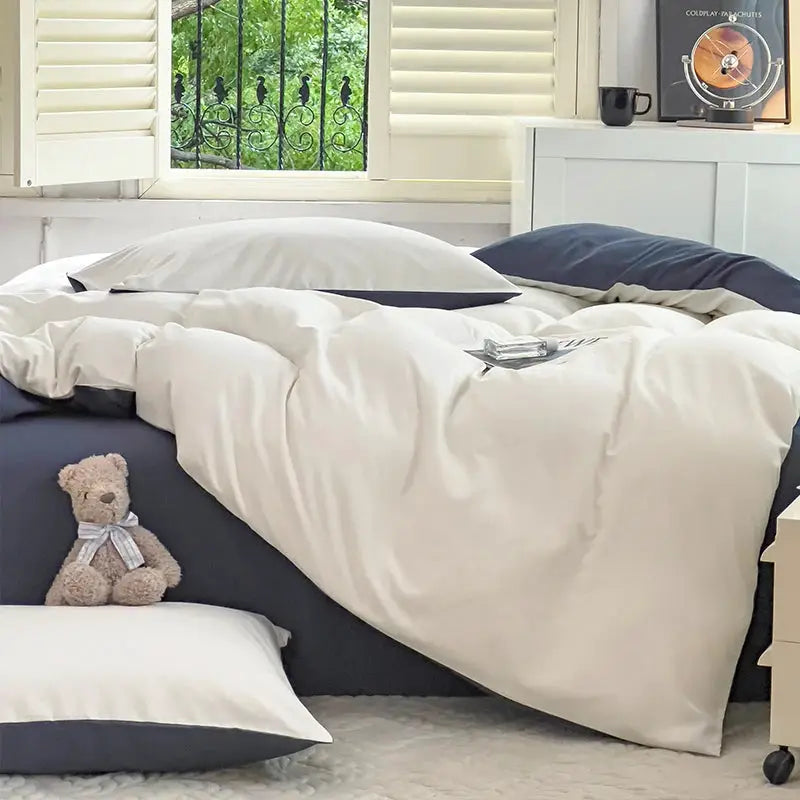 Simples Market 4-piece 2-side solid color brush fabric bed set; white duvet cover with navy pillowcases