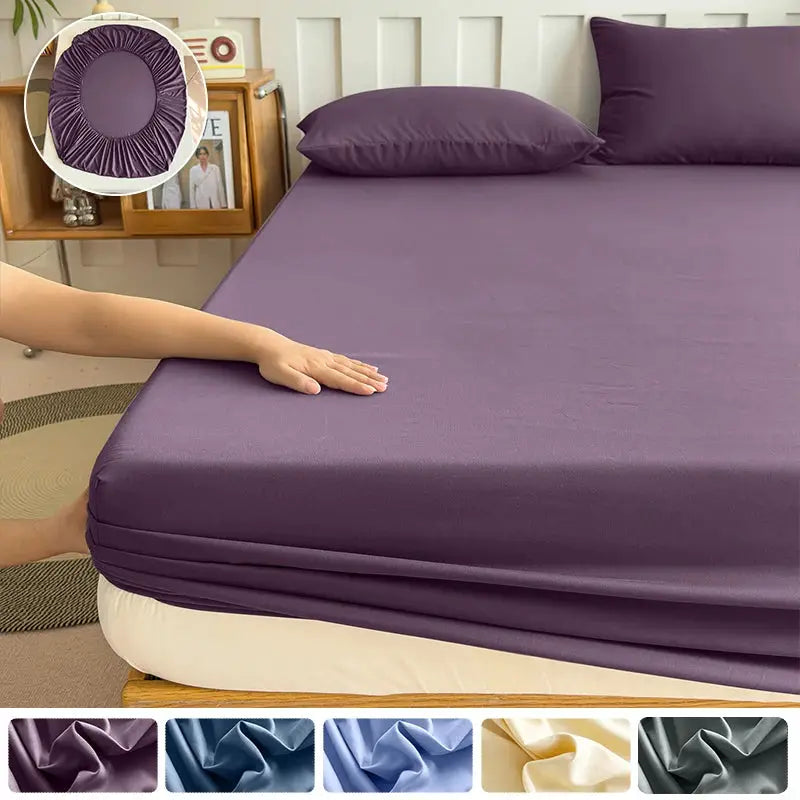 Simples Market fitted bed sheet with elastic edge in solid purple, 100% polyester; fits 90/120/150/180x200 beds