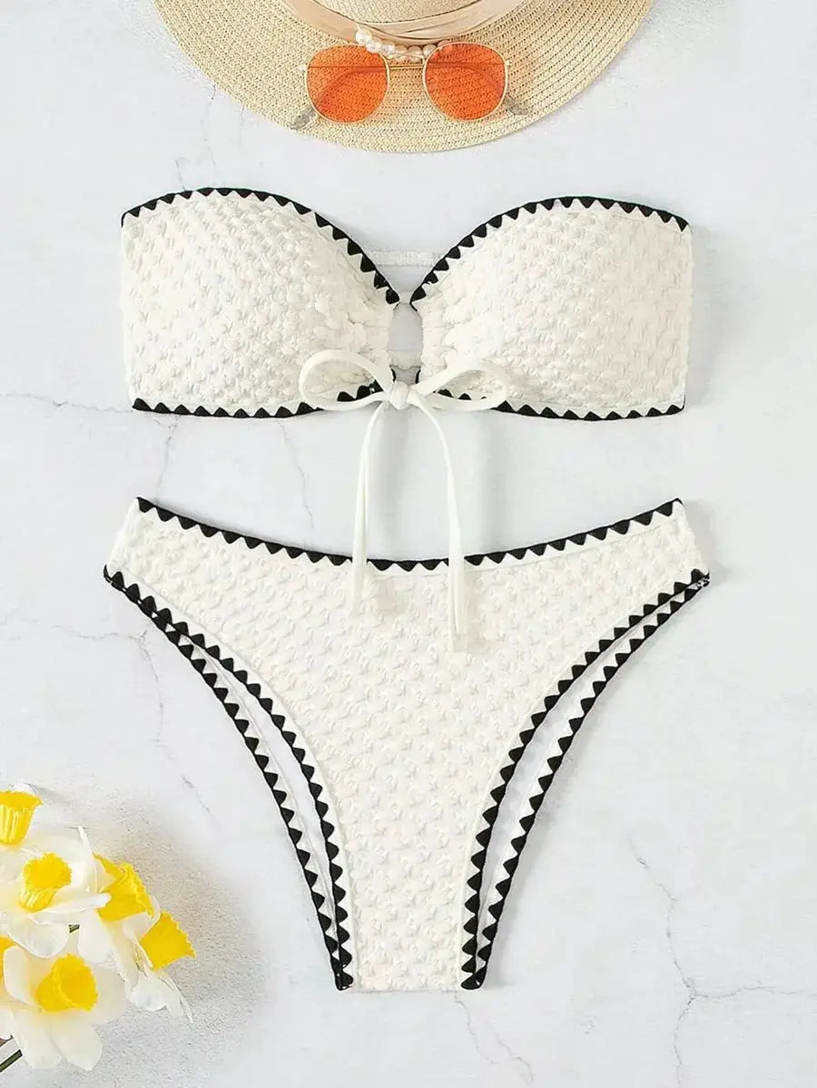 Bikini set white two-piece strapless bandeau with textured patchwork, black trim and bow, Simples Market