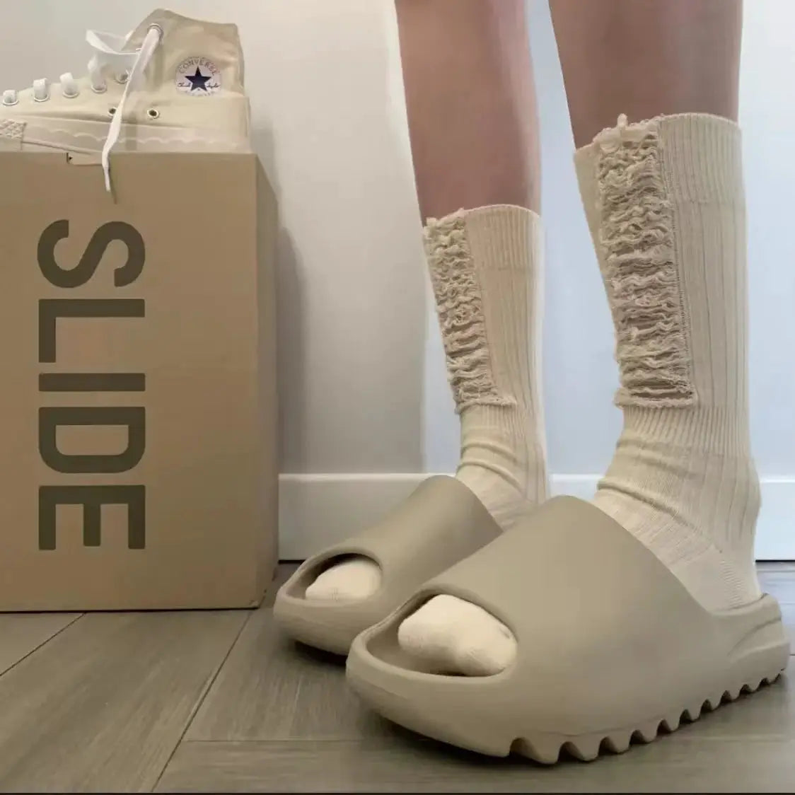 SunStride Summer Beach Slippers Unisex EVA Slides Thick Platform For Stability And Anti Slip Comfort