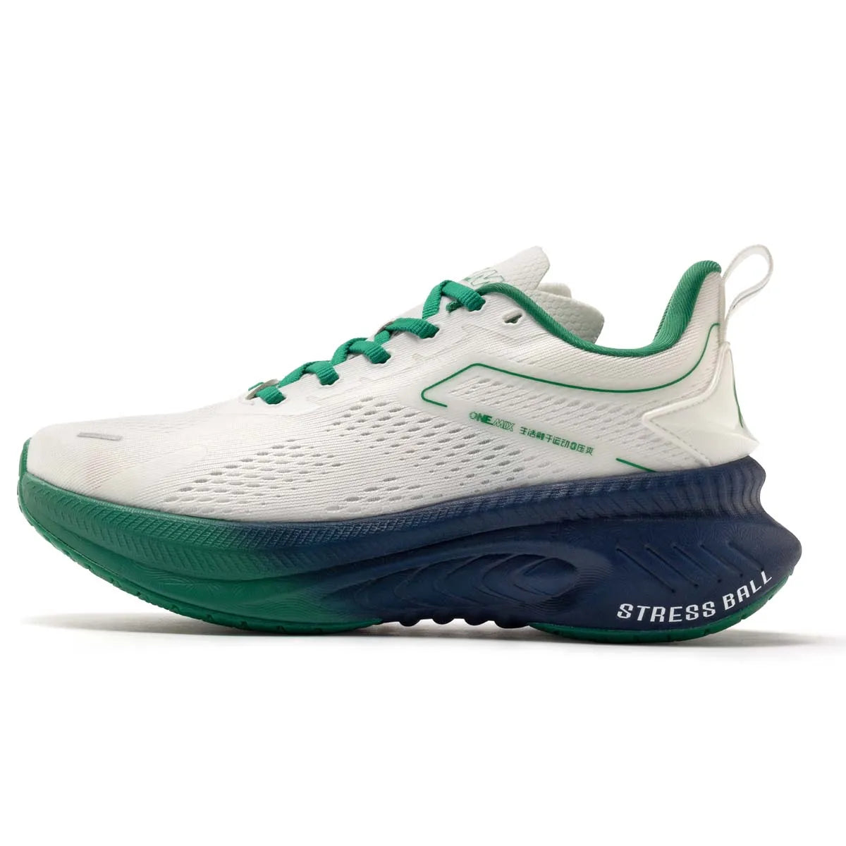 ONEMIX men's breathable running shoes in white with green laces and a green-to-navy cushioned sole, Simples Market.