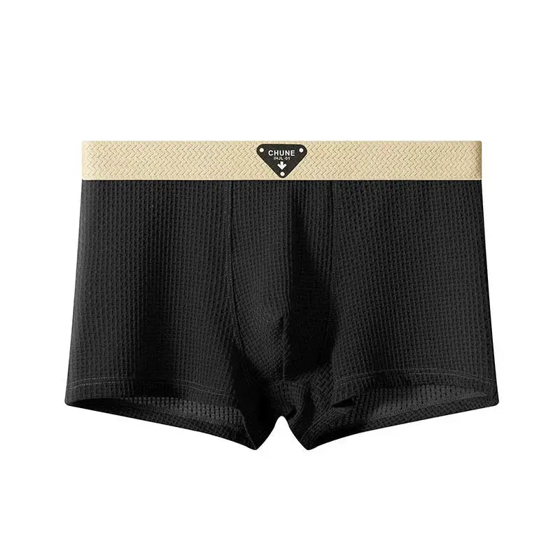 1 pair men's black boxer briefs with beige waistband, CHUNE logo, breathable mesh fabric.