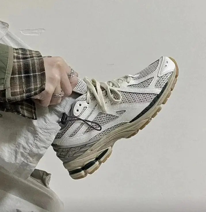 Simples Market 1906r retro dad shoe, white mesh upper, breathable casual running sneaker