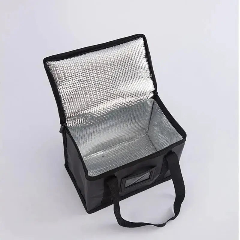 Simples Market portable large insulated food delivery bag, black with foil-lined interior and carry handles