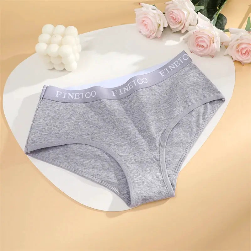 Women's grey cotton briefs with Finetoo waistband, breathable soft underwear