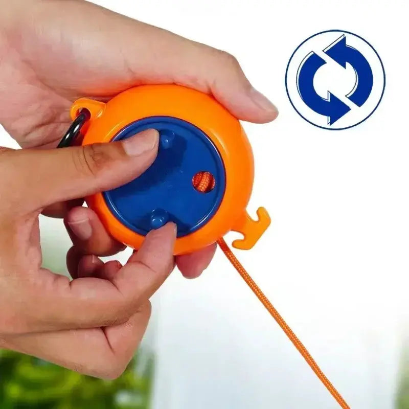 Simples Market retractable clothesline with orange housing and blue inner ring, 10m outdoor laundry rope.