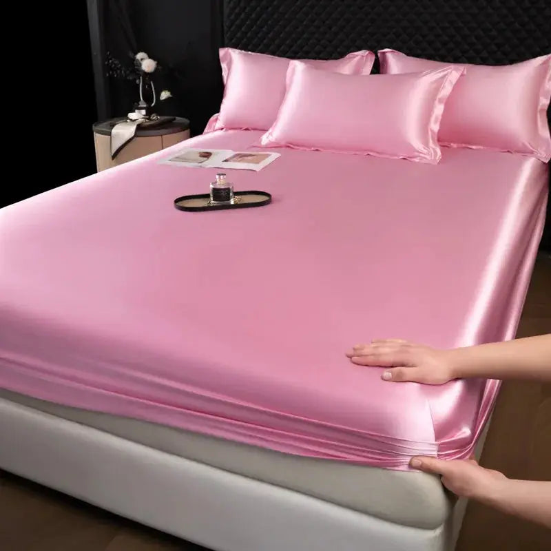 3-piece mulberry silk fitted sheet set in pink with pillowcases