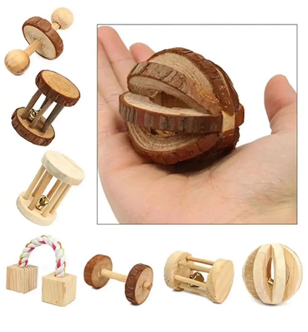 Wooden small-pet chew toy set by Simples Market, natural pine rollers, dumbbells, a unicycle bell and rope arch