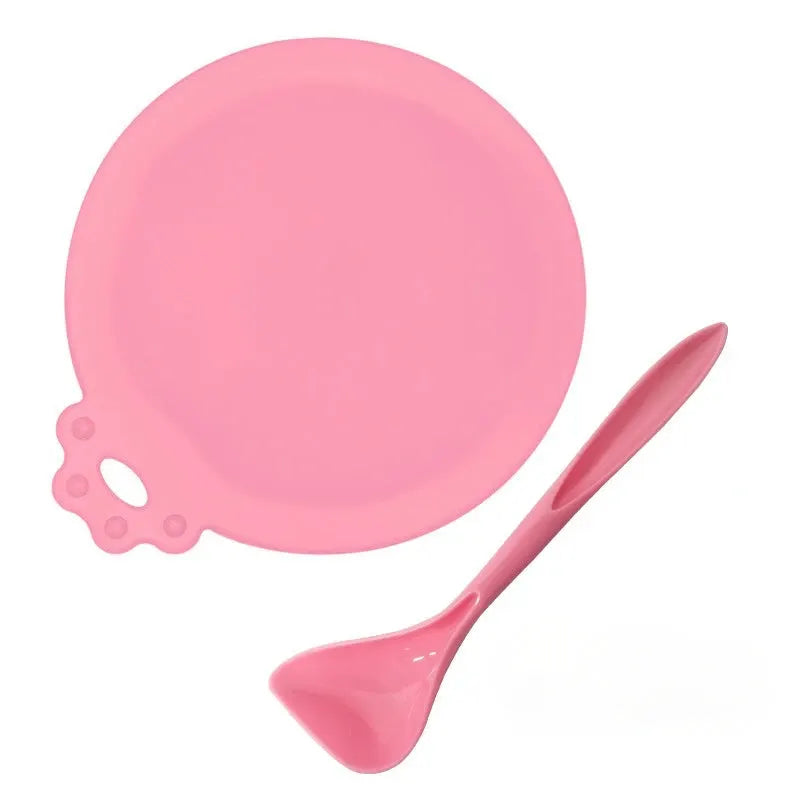 2 Piece Set Reusable Pet Food Can Covers Silicone Lids for Dogs and Cats Airtight Seal with Spoon