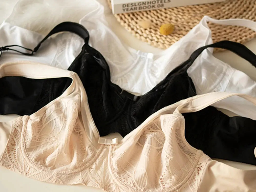 Sheroine plus-size underwire lace floral minimizer full-coverage bras set of 3 by Simples Market in beige, white and black