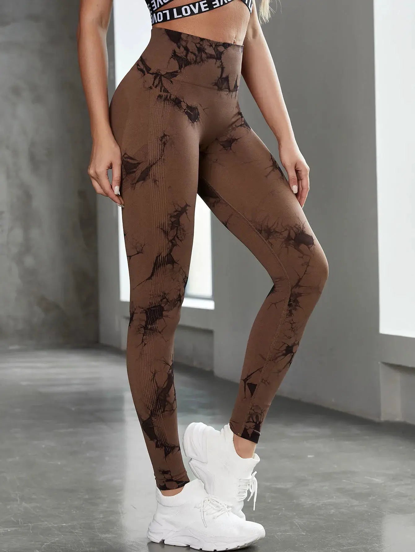 Simples Market women's tie-dye nine-tenths leggings, brown high-waist yoga pants, soft and stretchy