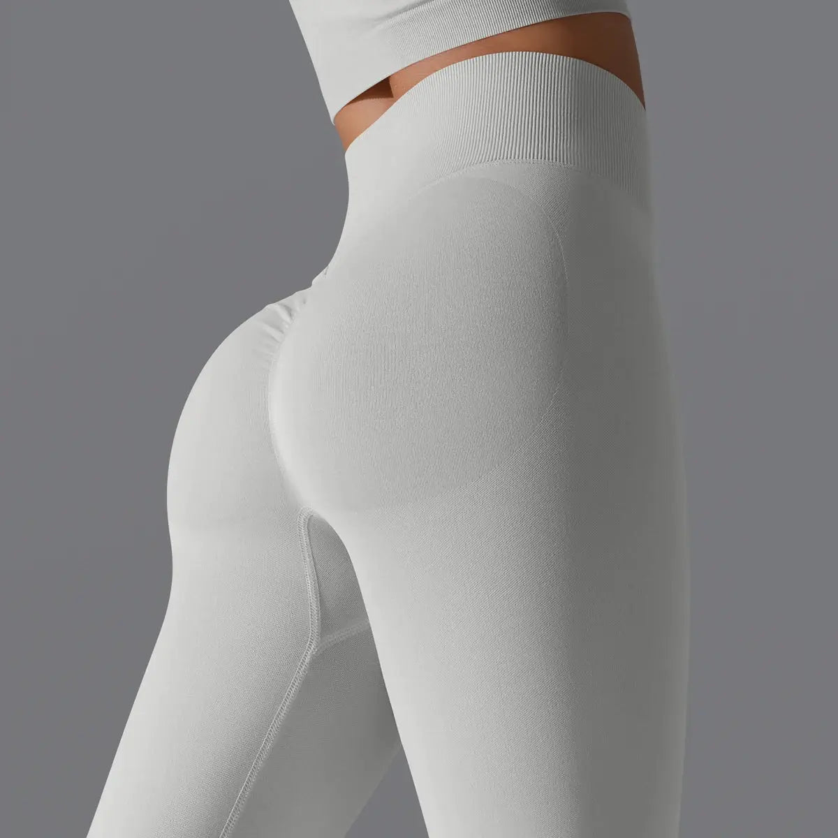Women's seamless yoga leggings, white high-waist tummy-control with scrunch butt design