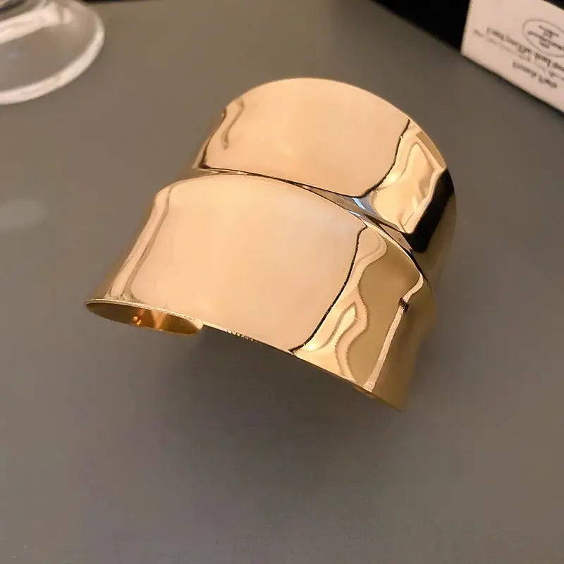 Cuff bracelet in rose-gold iron-alloy with multi-layer geometric rings for women