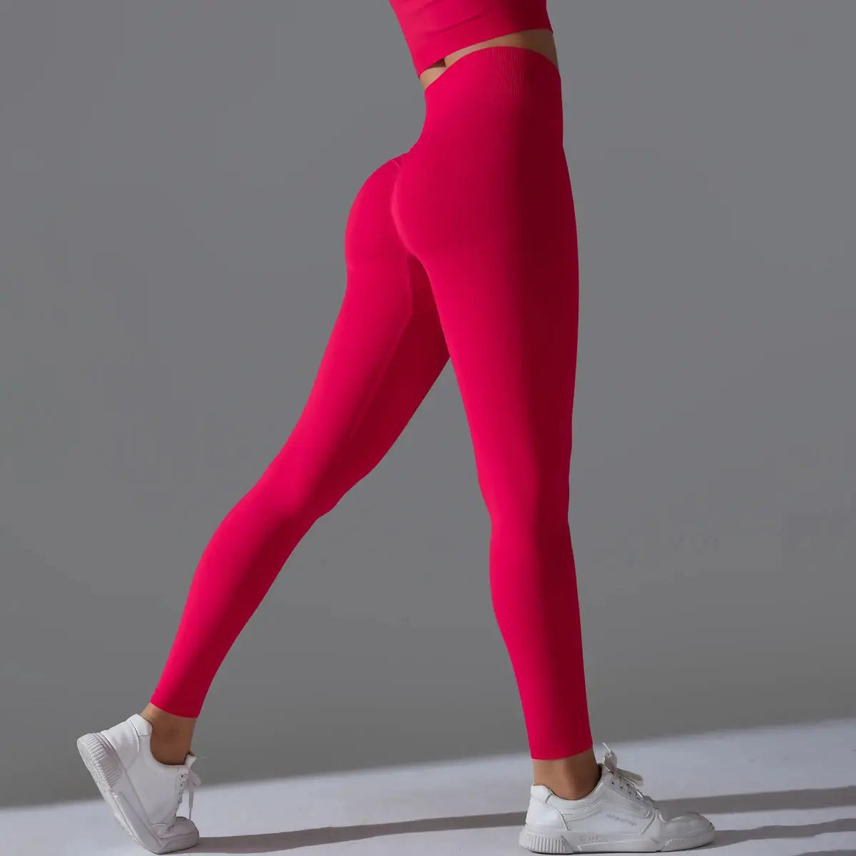 Women's seamless yoga leggings in pink, high-waist tummy control with scrunch butt lift, Simples Market