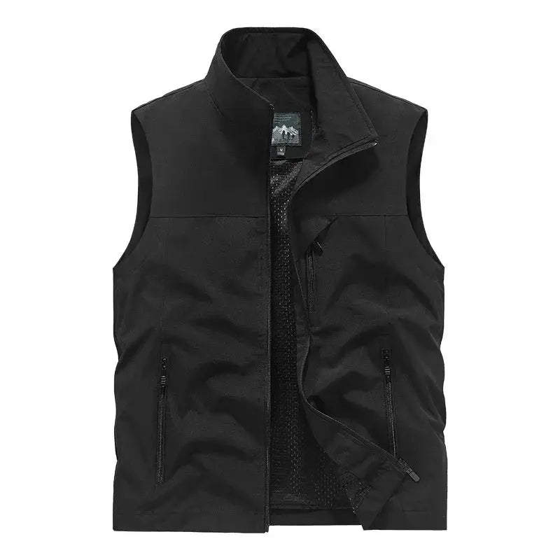 Men's windproof sleeveless vest by Simples Market with zip pockets