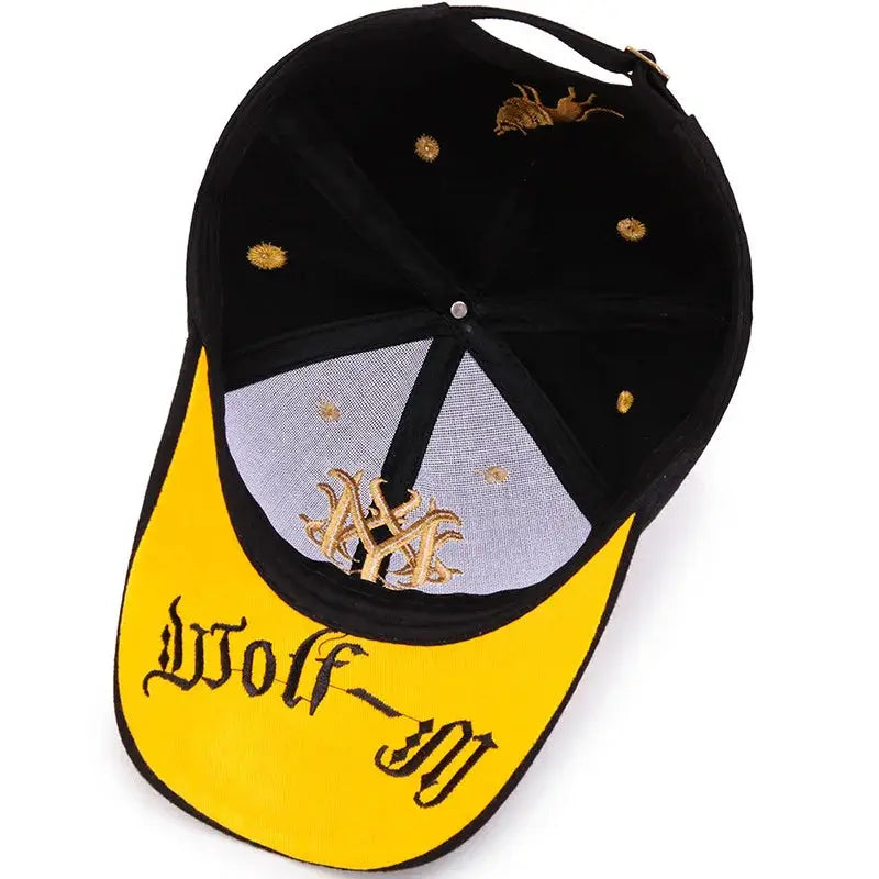 2025 Totem Flame Baseball Cap for Men and Women European and American Style Breathable Net Embroidered Sun Shield