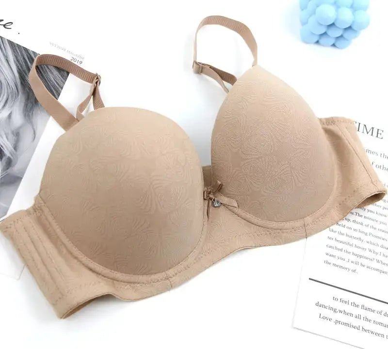 DaiNaFang bra by Simples Market in beige with floral lace cups