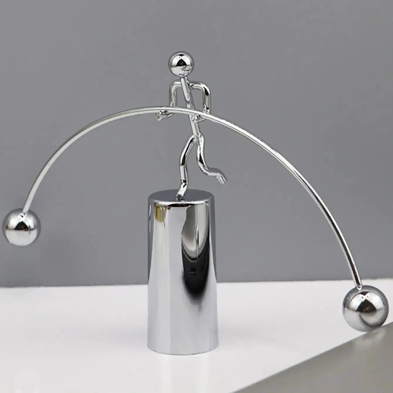 Creative Balance Ball Swing Ornament Metal Desk Decor With Small Man Figure Kinetic Art Weightlifting Theme