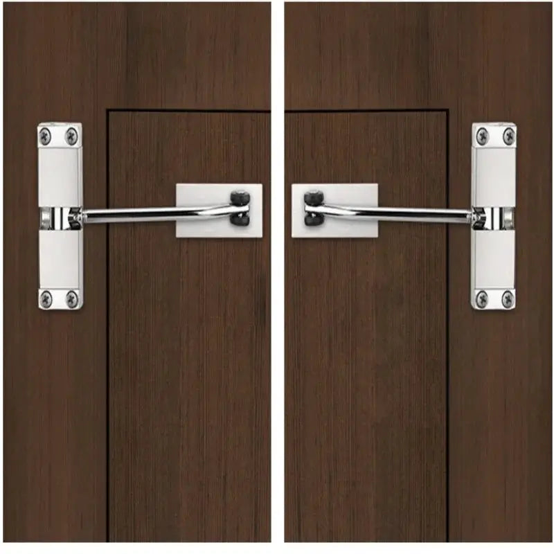 Simples Market automatic door closer hardware for 20–40 kg pair of dark wood doors; silver mounting