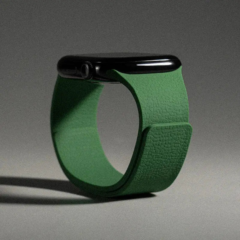 Silicone Apple Watch strap with magnetic clasp, green, Simples Market