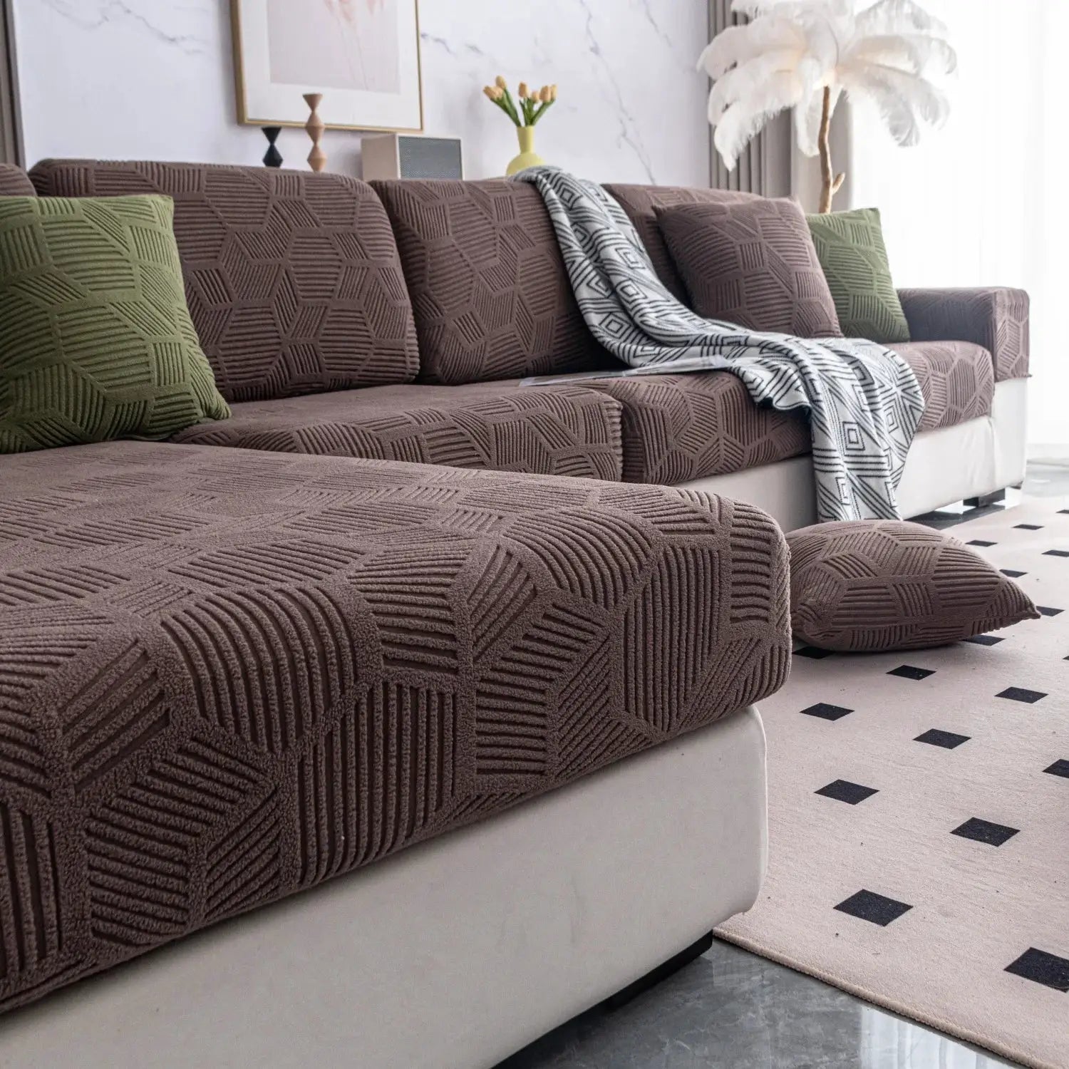 Sofa cover set Peism jacquard stretch brown by Simples Market with matching cushions and gray geometric throw