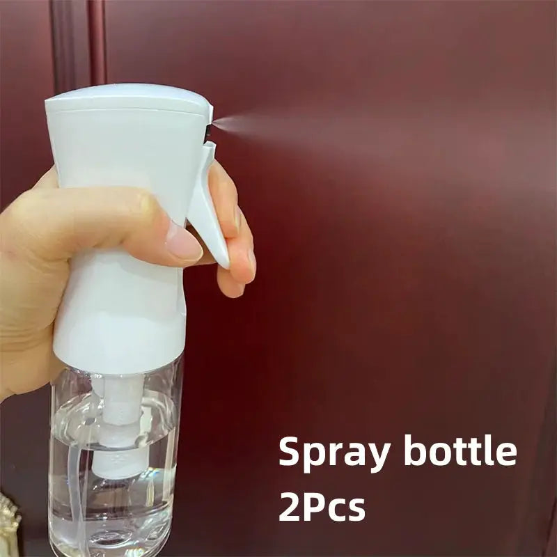 2-pack 200ml spray bottles with white trigger sprayers, fine-mist refillable atomizers.