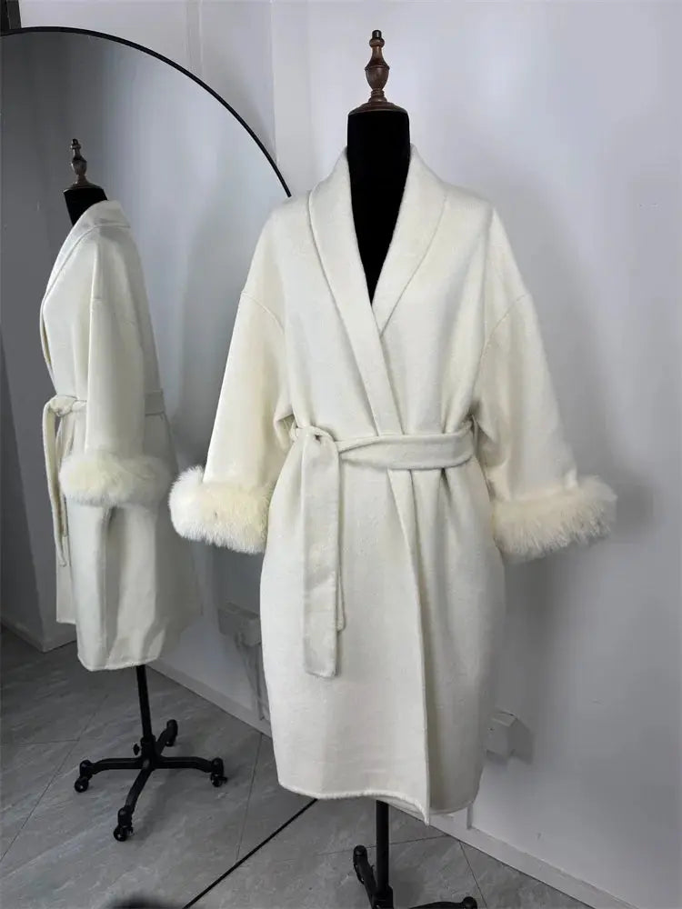 Tossy Fox Fur Wool Overcoat With Fox Fur Cuffs Elegant Loose A Line Short Coat For Autumn And Winter Office Wear