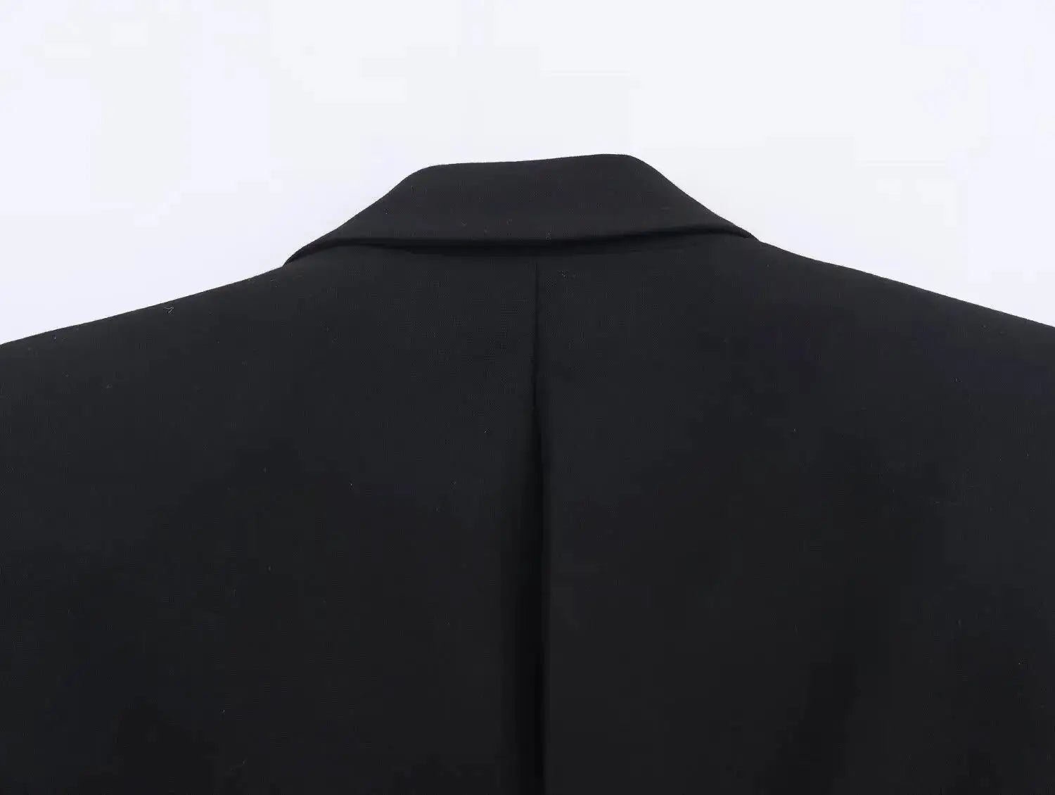 Simples Market women's black blazer jacket back view showing collar and center seam