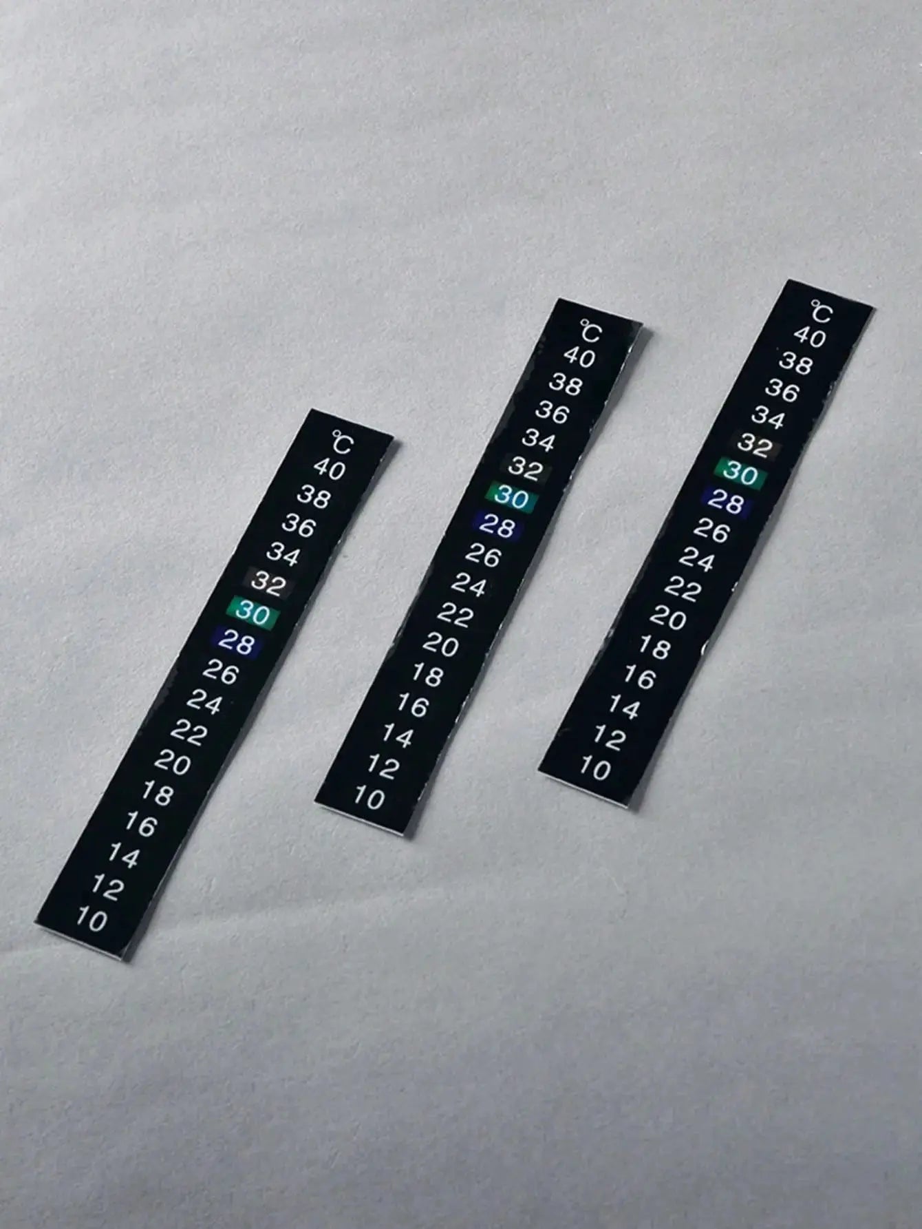 1 Pack Accurate And Easy To Read Aquarium Thermometer Stickers For Monitoring Water Temperature In Fish Tanks