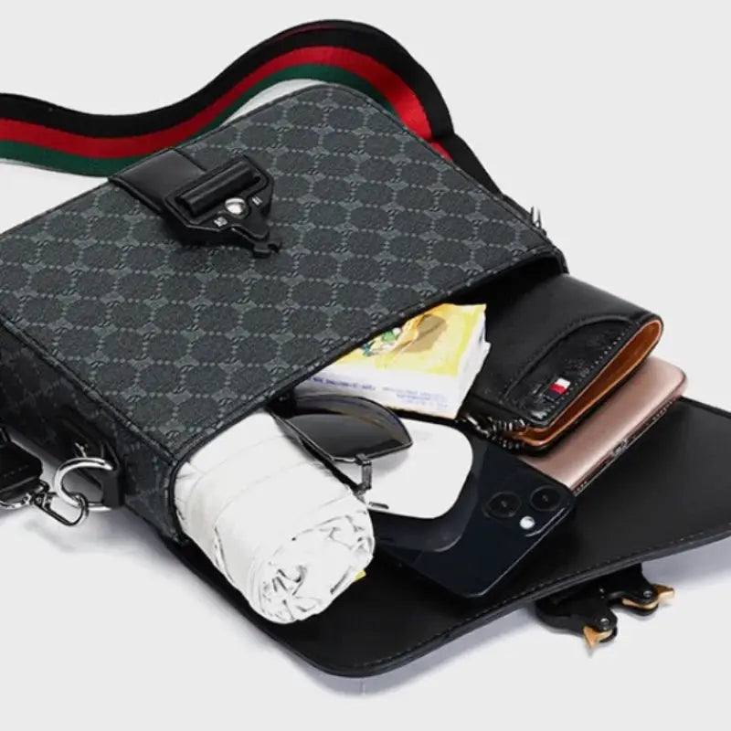 Simples Market gray jacquard-patterned men's crossbody bag with red-green striped strap