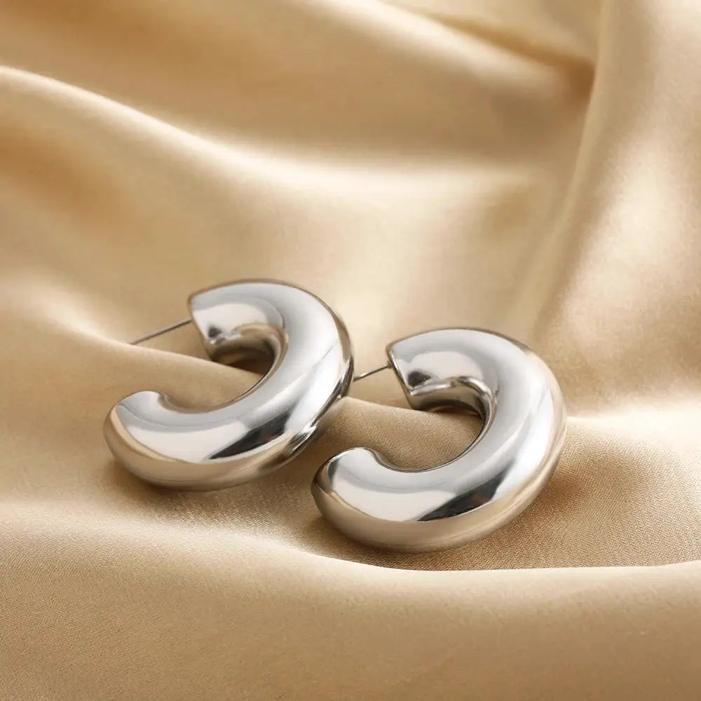 Classic smooth round chunky hoop earrings, silver-tone stainless steel, C-shaped design