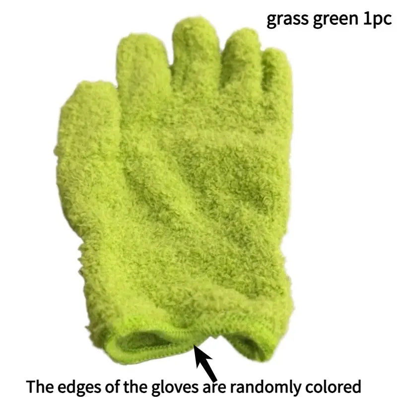 Microfiber dusting glove in grass green, stretchable and breathable.