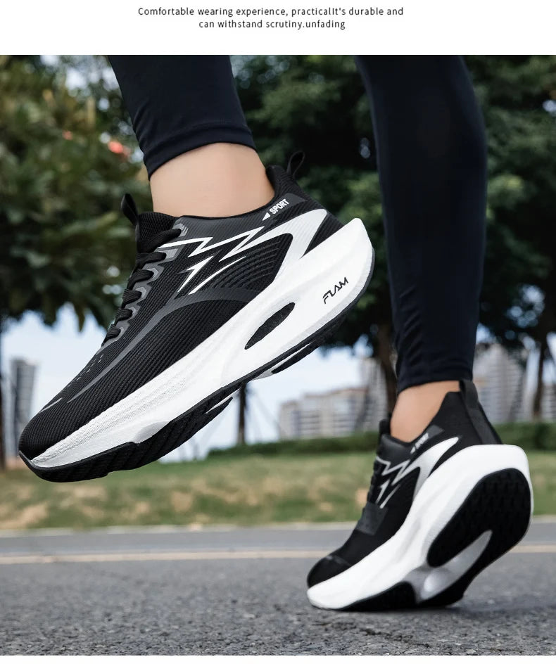 Men's Simples Market running shoes, black mesh upper with white cushioned sole, breathable lightweight