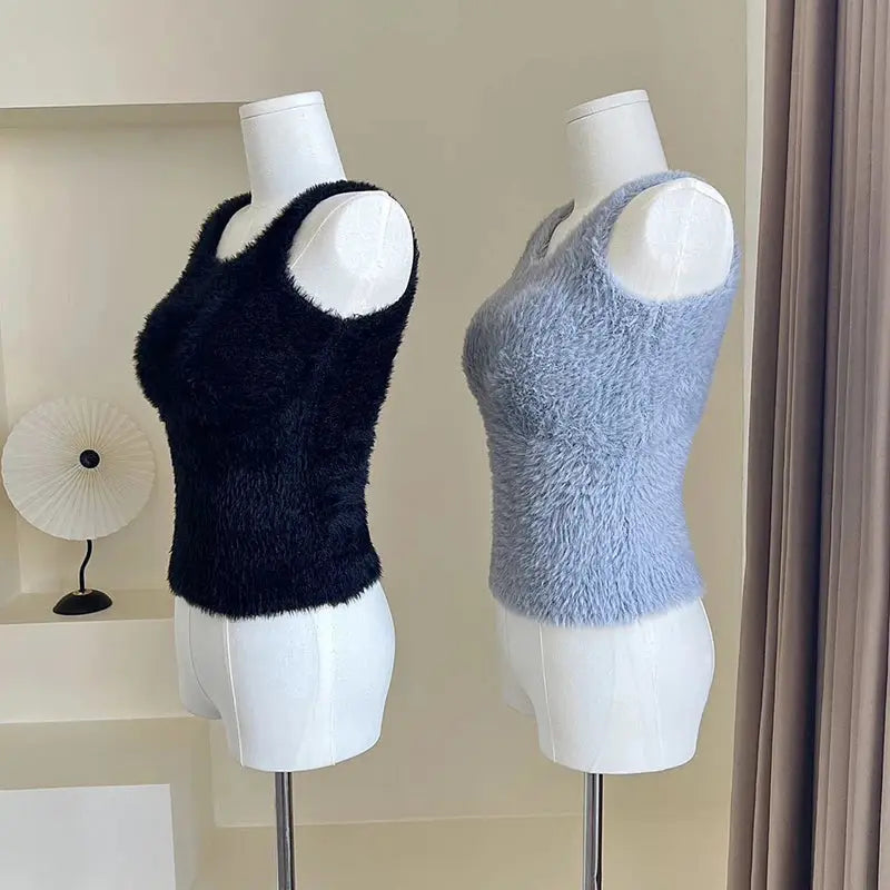 Simples Market plush fleece tank tops, black and gray, fuzzy sleeveless camisoles, 2-pack