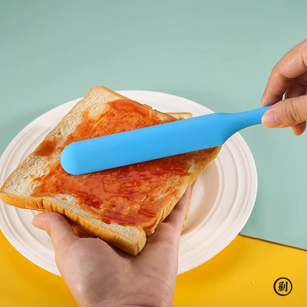 Food Grade Silicone Cream Scraper And Cake Spatula With Long Handle Heat Resistant Kitchen Baking Tool
