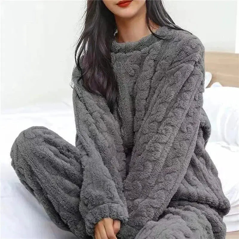 VelvetLuxe Soft Coral Velvet Jacquard Pajama Set With Ultra Warm Fleece Lining For Women Winter Comfort