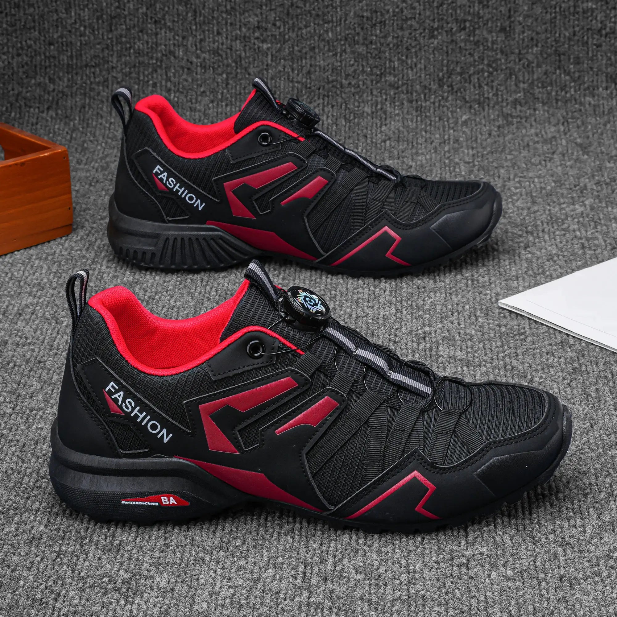 Men's outdoor casual running shoes by Simples Market, black with red accents, pair shown