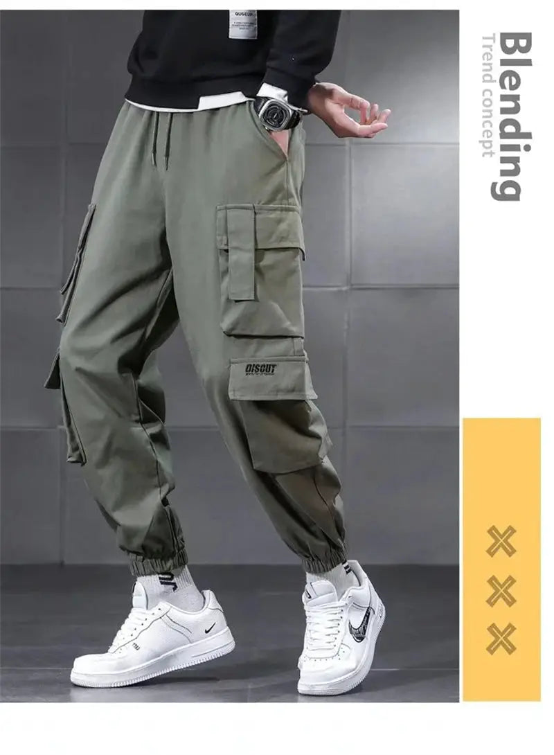 Simples Market men's winter lambswool outdoor waterproof cargo pants in olive green with multiple pockets