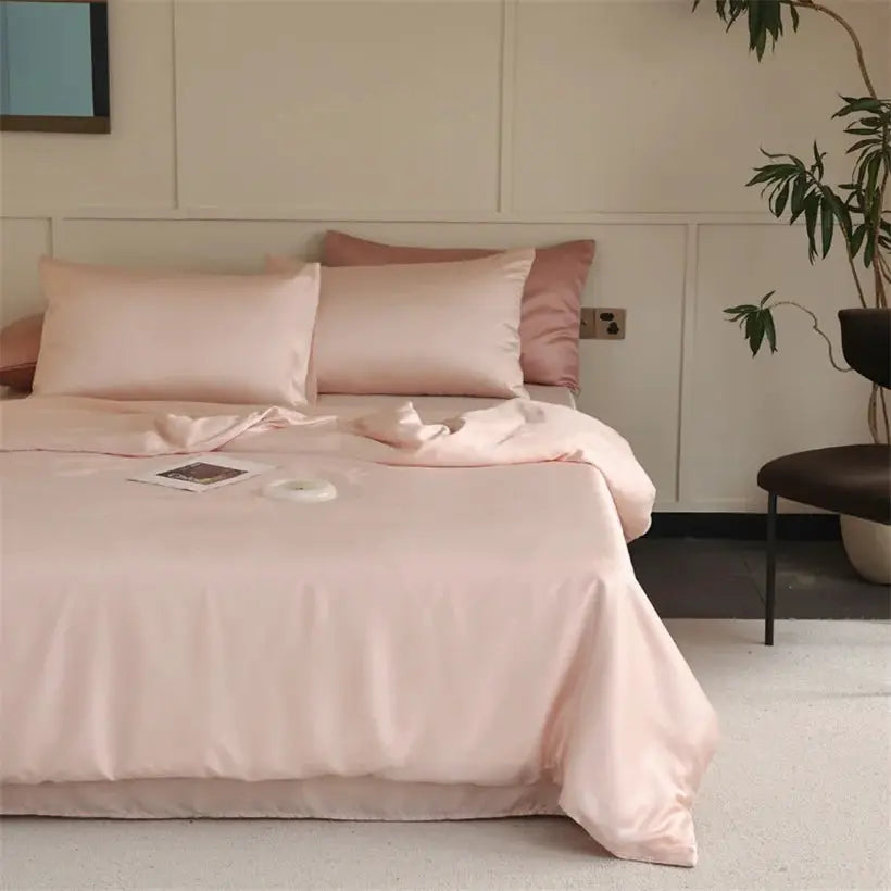 Mulberry silk bedding set by Simples Market in blush pink with duvet cover, sheets and pillowcases