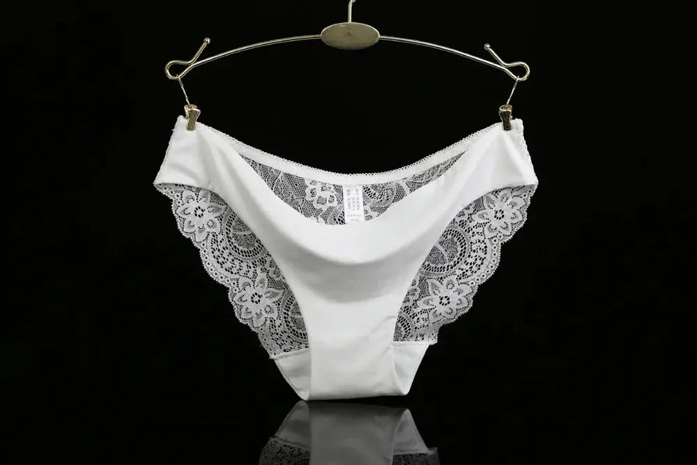 White lace low-rise panties for women, seamless cotton underwear with floral lace panels